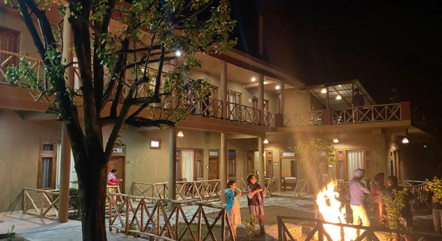 ShivAdya Tirthan - Boutique Hotel in Tirthan Valley, Забронировать Бутик-отель Бутик-отели штата Химачал-Прадеш, Бутик-отель