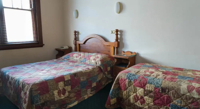 Номер Comfort O'Malley's Hotel