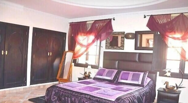 River palm, Buchen Sie Villa Hotels in Marrakech-Safi mit Parkplatz, Parkplätze