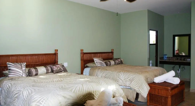 Четырёхместный номер Standard с видом на горы The Cerritos Beach Inn