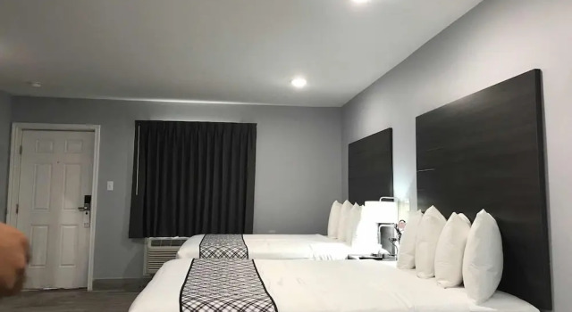 Четырёхместный номер Standard Bay View Inn