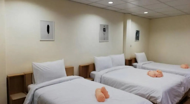 Четырёхместный номер Standard Double D Rooms & Cafe