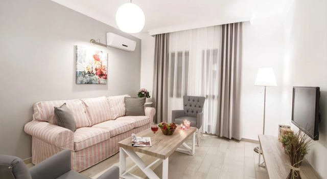 Maison Bahar Suites & Hotel, Забронировать Отель Отели Кушадасы с парковкой, рядом с Kusadasi Bars Street, Парковка