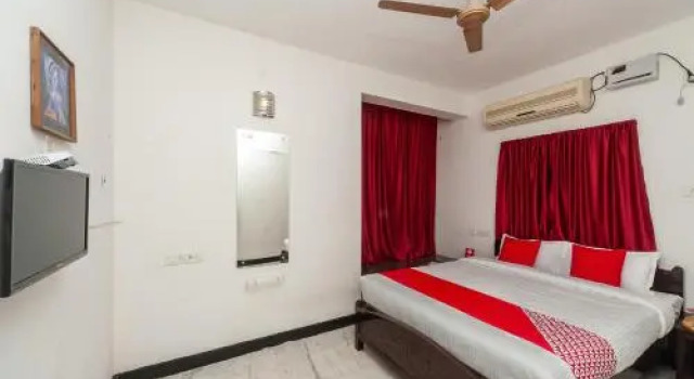 OYO 29023 Pritee Resorts, Забронировать Отель Отели штата Тамилнада с бассейном, Бассейн