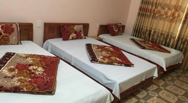 Трёхместный номер Standard с балконом Cao Nguyen Guesthouse