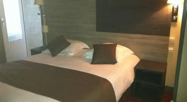 Номер Standard Logis - Hôtel du Nord et Restaurant La Table dElisa