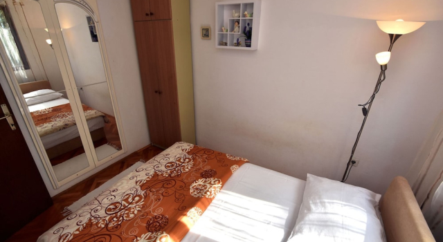 Apartment Ela, Book Apartment Rogač Solta Island