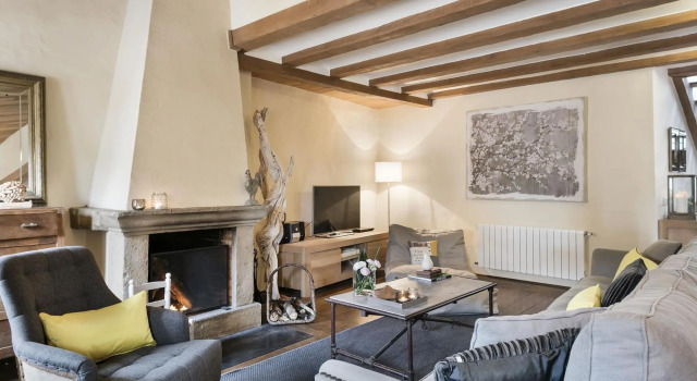 Luxurious Traditional Catalan House With Pool in Marenya, Costa Brava-empordà