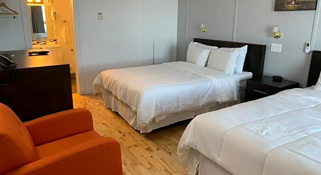Номер Deluxe с видом на море Harbourview Inn, SureStay Collection by Best Western