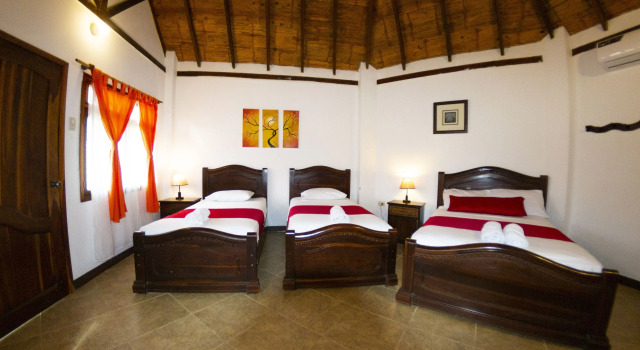 Oceanic Hosteria Y Restaurante, Buchen Sie Hotel Puerto López Manabi