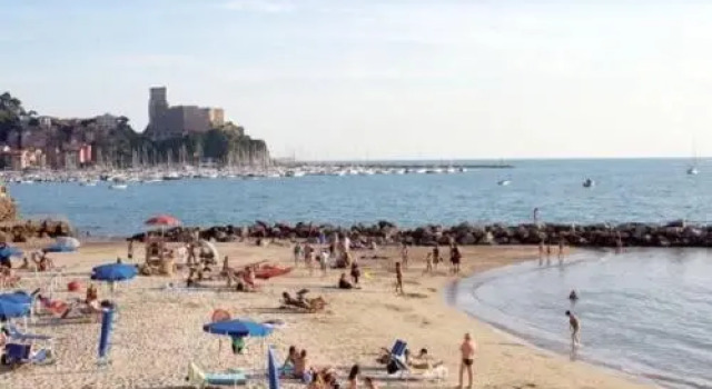 Affittacamere La Baia Di Lerici, Забронировать Отель Отели Леричи с парковкой, рядом с Пляж Lerici, Парковка