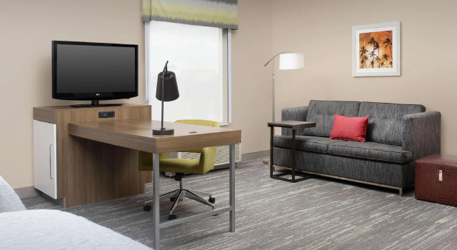 Четырёхместный Studio Suite Отель Hampton Inn & Suites Lake City