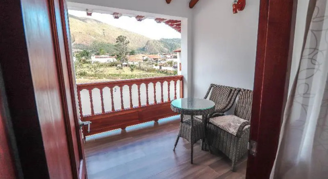 Трёхместный номер Deluxe с балконом Hotel las Palmas
