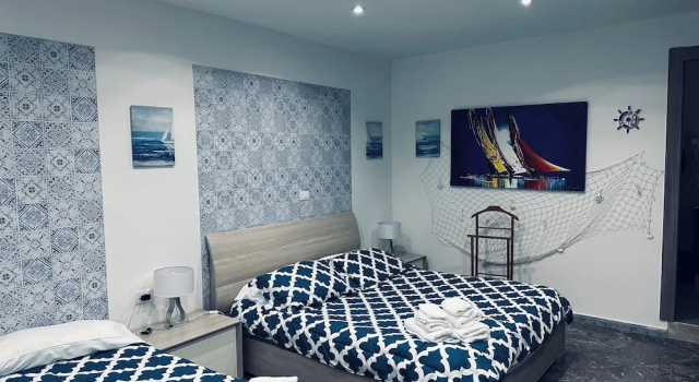 Трёхместный номер Deluxe с балконом и с видом на внутренний двор Residence R&B Tyrrhenum