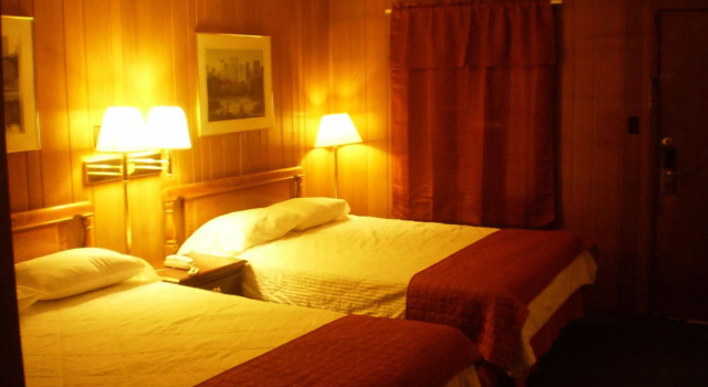 Lincoln Lodge, Брондау Мини-қонақ үй Урбана Шампейн