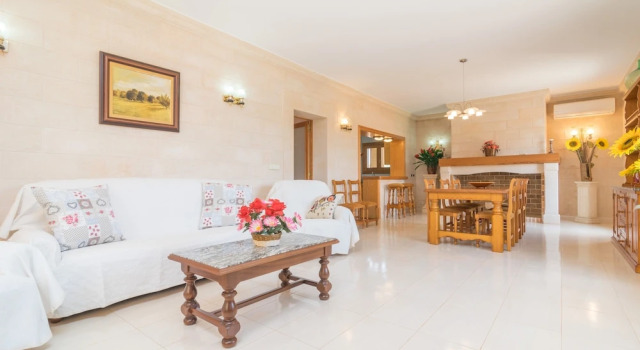 Can Passarell, Book Villa Campos 
