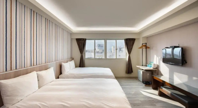 Четырёхместный номер Standard 天璽商務飯店 Cullinan Hotel