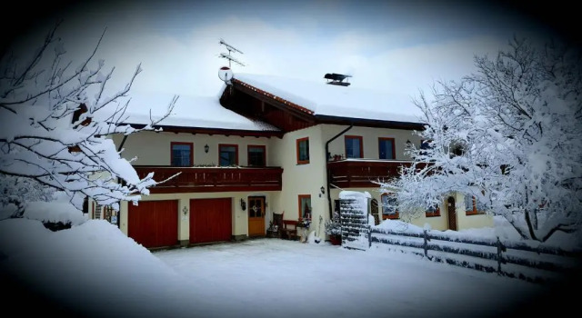 Ferienwohnung Polzer, Rezervovat Hotel Hotely v Bavorsko s parkováním, Parkování