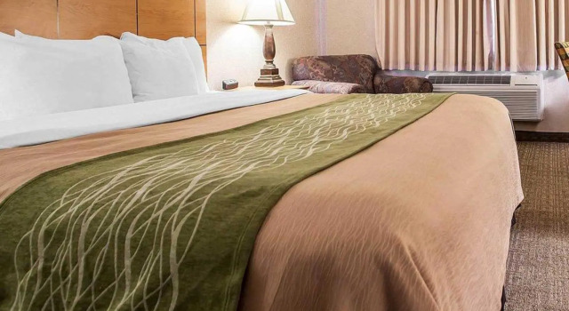 Номер Standard Comfort Inn Rockford near Casino District