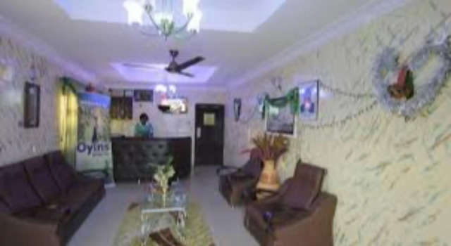 Oyins Holiday Inn, Boek Hotel Idimu Lagos