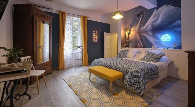 Le Moulin D'Ô, Book Hotel Pezens Languedoc-Roussillon