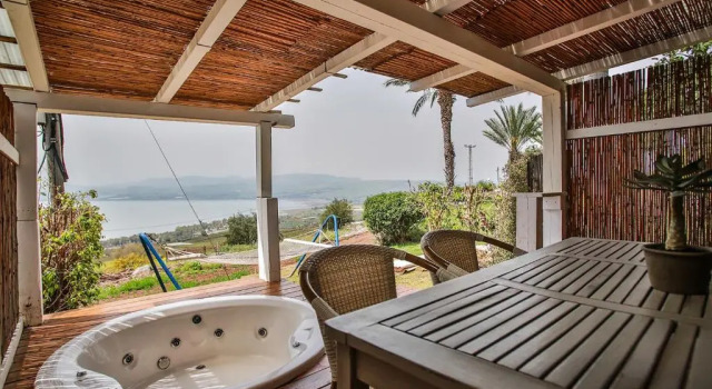 Шале The White Chalet View