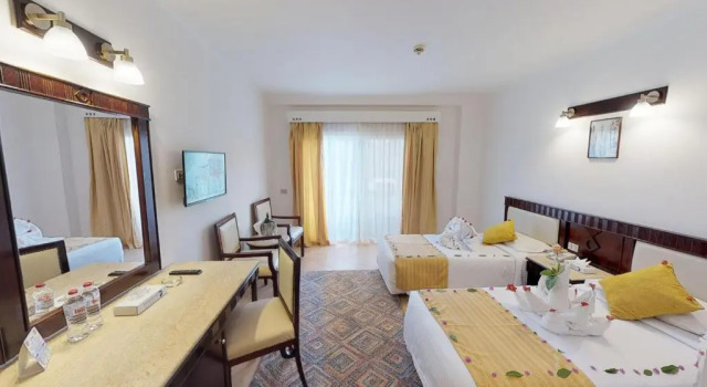 Трёхместный номер Standard Falcon Naama Star Hotel