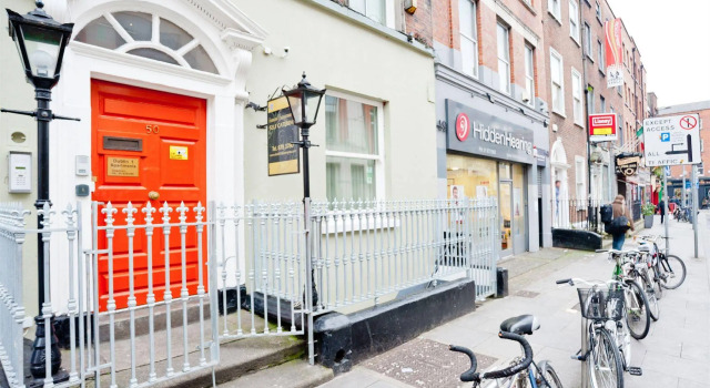 1 Bedroom Apartment in the Heart of Dublin, Забронировать Апартаменты/квартира Отели Дублина с парковкой, рядом с Dublin City Council, Парковка