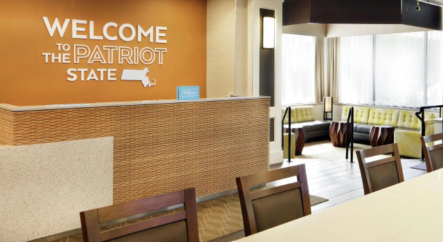 Четырёхместный номер Standard Hampton Inn Boston-Natick
