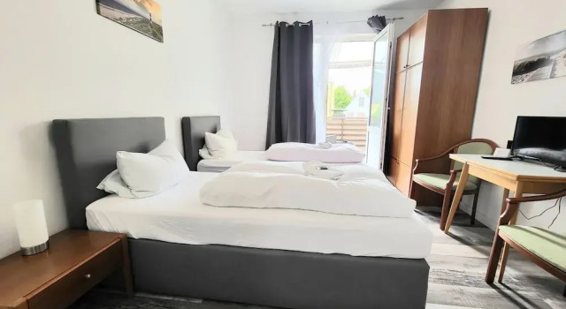 Hôtel Garni Cuxhaven Lerche, Забронировать Отель Куксхафен Cuxland, рядом с Смотровая платформа гавани Альте-Либе