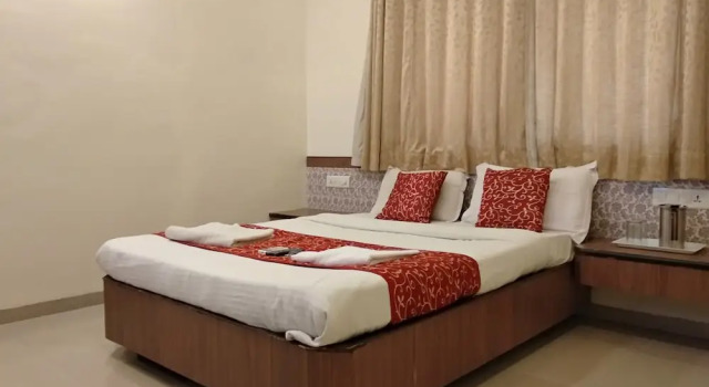 Двухместный номер Standard Hotel Sai Grand Castle Inn