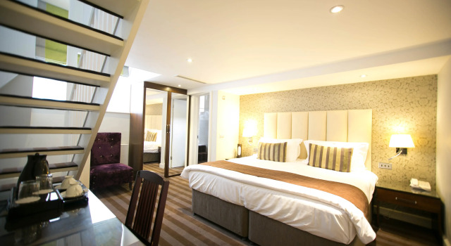 The Pillar Hotel