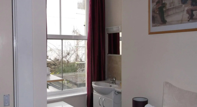 Boydens Guest House, Забронировать Отель Отели Исторического графства Суссекса с парковкой, Парковка