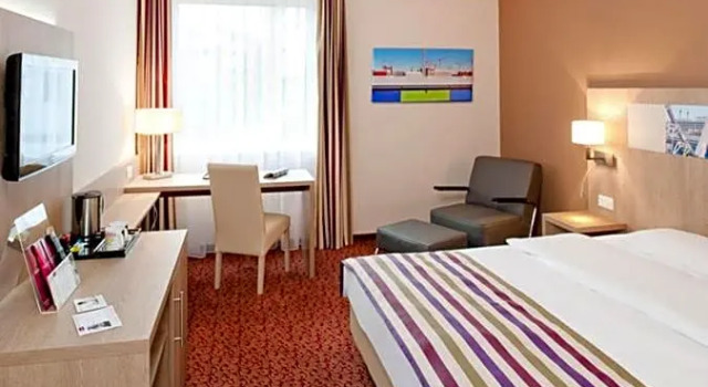 Номер Comfort Mercure Hotel Hamburg am Volkspark