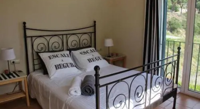 Villa Alveniz- Ref 197, Забронировать Вилла Коттеджи Baix Empordà, Коттедж