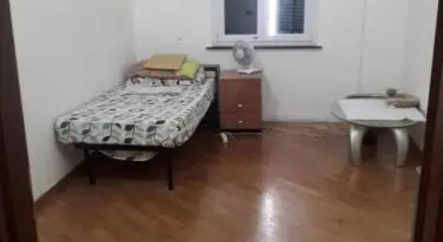 Flat 3 Bedrooms 1 Bathroom - Genoa