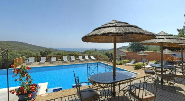 Domaine de Sonia - Logements éco-insolites, Varaa Hotelli Porto-Vecchio 