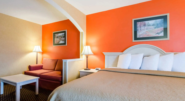 Люкс Quality Inn & Suites Manhattan