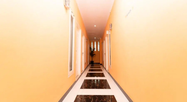 KoolKost Syariah near Velodrome Rawamangun, Book Hotel Jakarta Jakarta Province, near Arion Mall