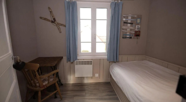 Au Refuge des 3 Ours, Boek Pension Essuiles Oise