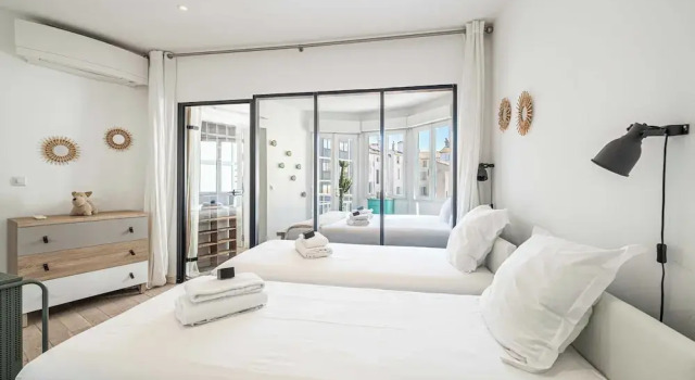 Cozy 2 Bedroom Apartment in the Heart of Cannes