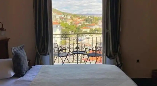 Двухместный номер Standard с балконом и с видом на город Hotel Savoy