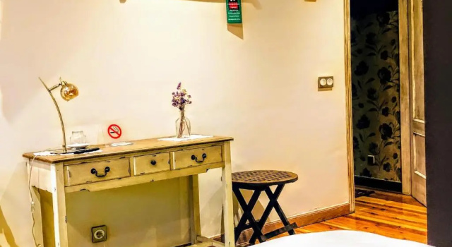 Номер Deluxe Hostal Rural Txapi Txuri Logis Hotels
