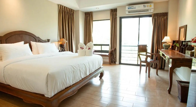 Номер Superior Kokhaburi Hotel