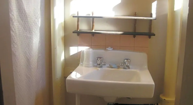 Номер Economy Hat Motel