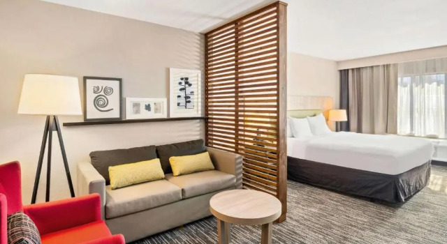 Люкс Country Inn & Suites by Radisson, Flagstaff Downtown, AZ