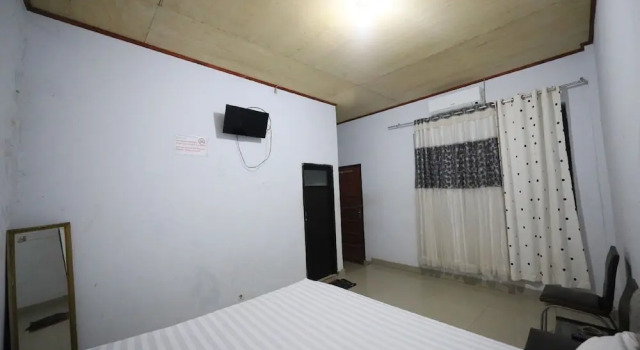 Номер Standard Hotel O Kos Citra Syariah Near Bukit Marezo