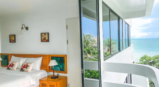 Номер Deluxe с балконом Nern Chalet Beachfront Hotel
