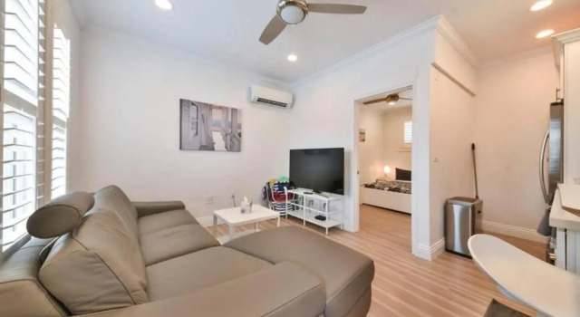 Апартаменты 1000#3 Renovated Home by Beach & Sand - AC & More!