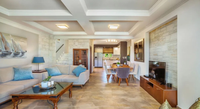 Вилла Sunny Villa Tria